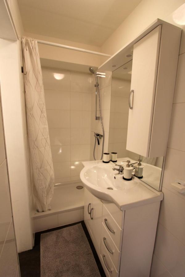 Wunderschoen Zwischen Ortsausgang Und Waldesrand Gelegene, Schoene Apartments Herzogenrath Luaran gambar