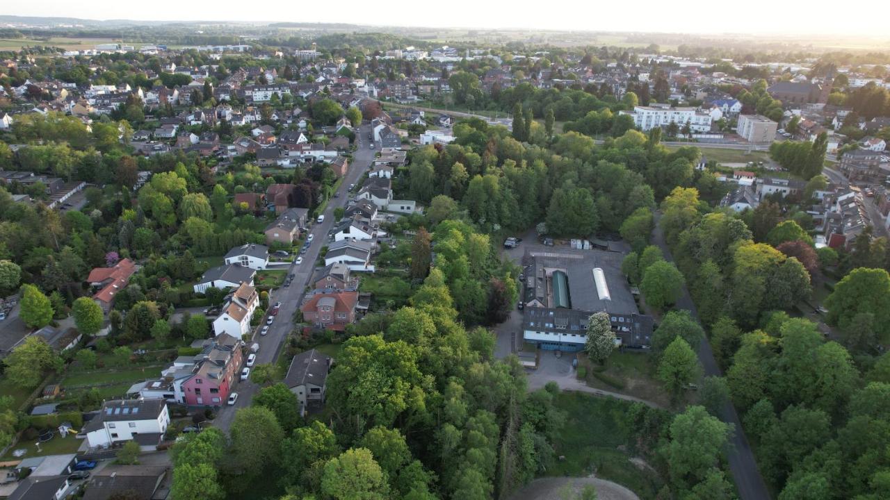 Wunderschoen Zwischen Ortsausgang Und Waldesrand Gelegene, Schoene Apartments Herzogenrath Luaran gambar